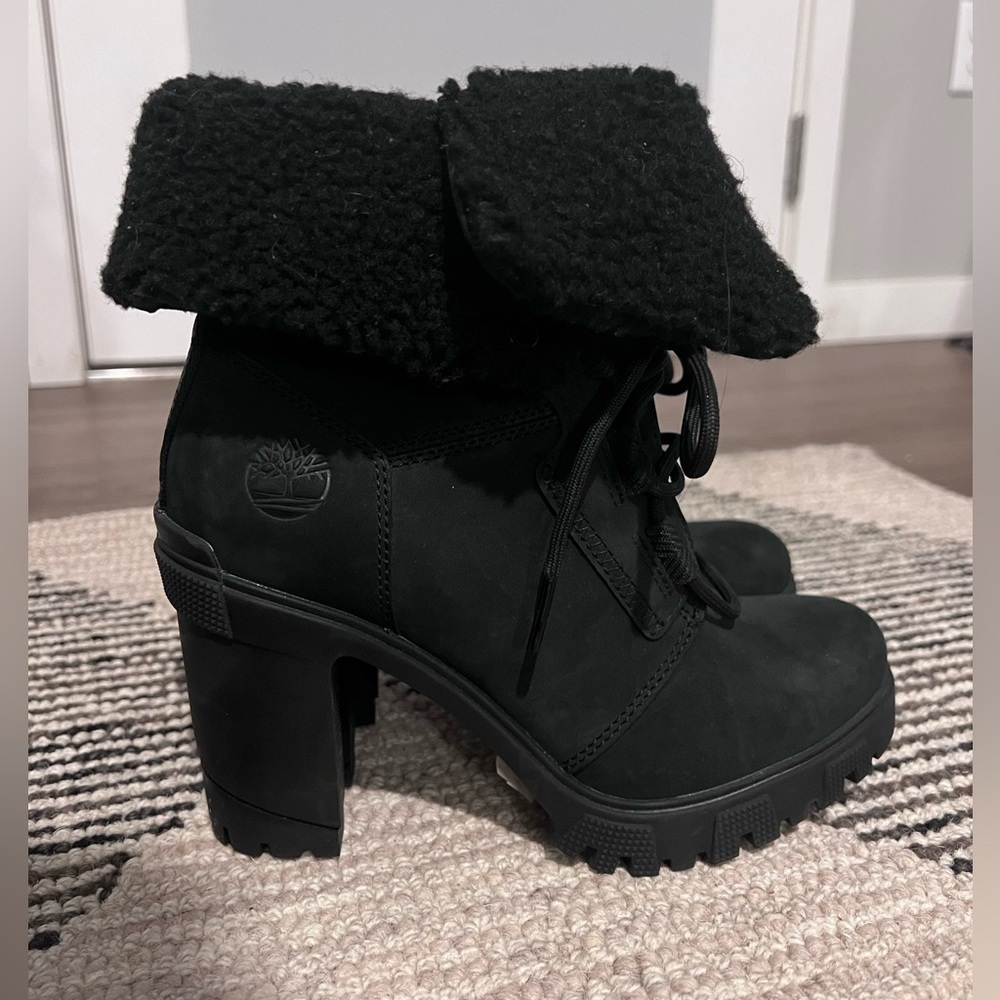Lana Point Timberland • Size: 7